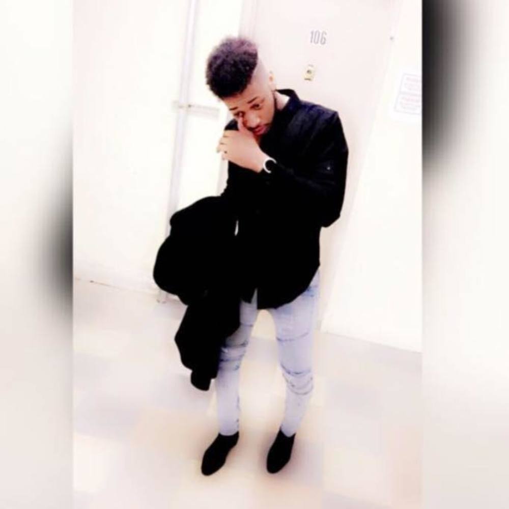 Meet your Posher, Akeem